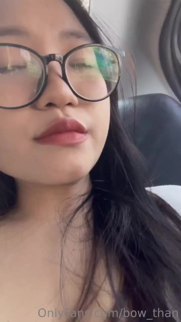 แว, dark hair spilling over bare skin, needy and breathless in the car