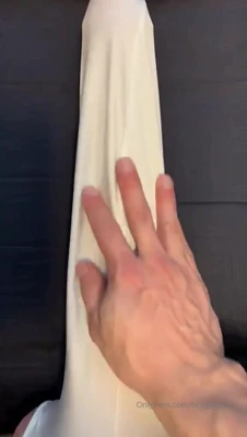 Dragging the cloth down his shaft, GrowingMuscleBro jerks his stiff cock with teasing tugs